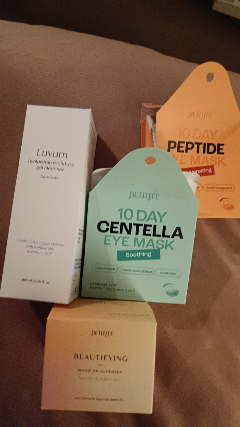 Customer photo review of Petitfee Beautifying 3-i-1 Oljerens (100ml)