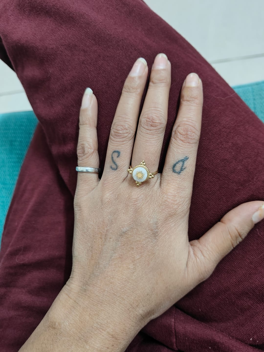 Customer photo review of Golden Snowflake Vintage Ring