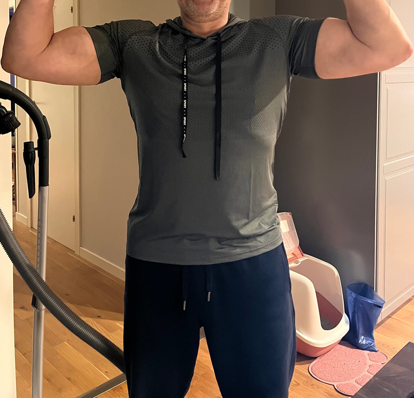 Customer photo review of Gymfit Muscle Hoodie T-shirt