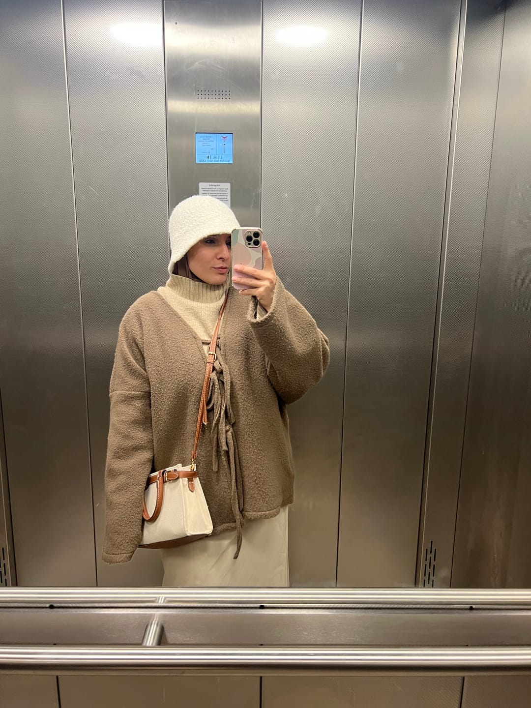 Customer photo review of Strickjacke Vesna