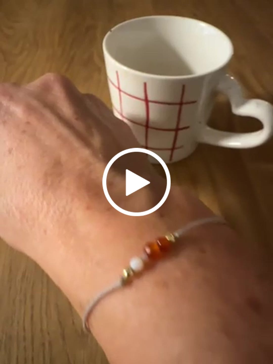 Customer video review of Karneol Armband - Naturband