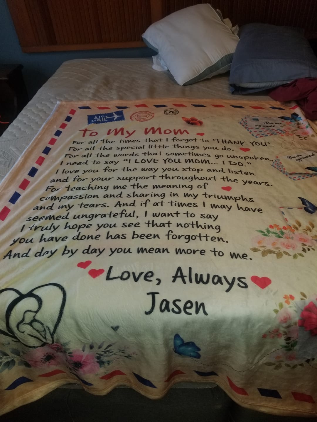 Customer photo review of Mom - Giant Post Card Blanket Gift