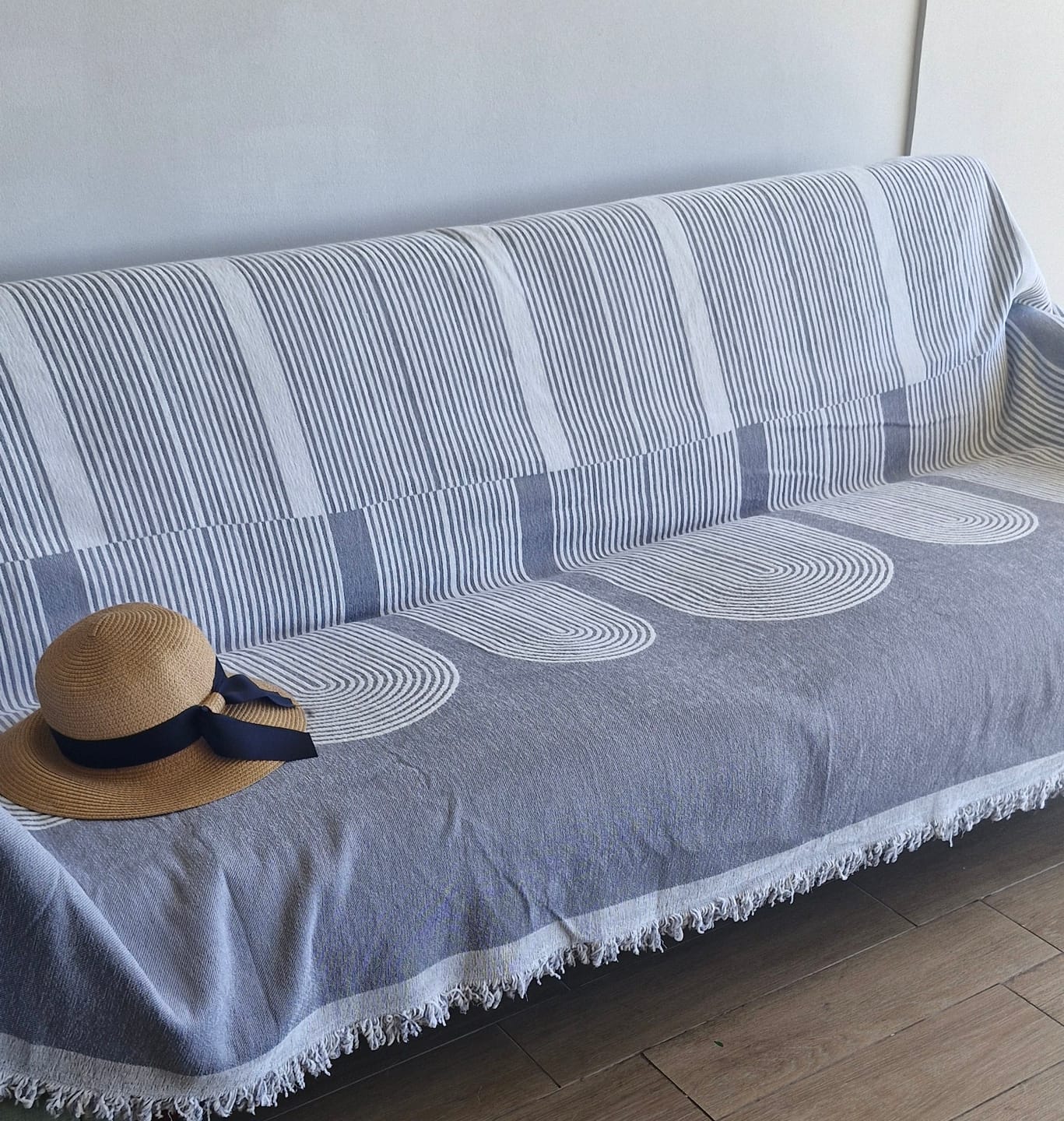 Customer photo review of Manta Acogedora para Sofá – Diseño Moderno y Natural Wakeshome