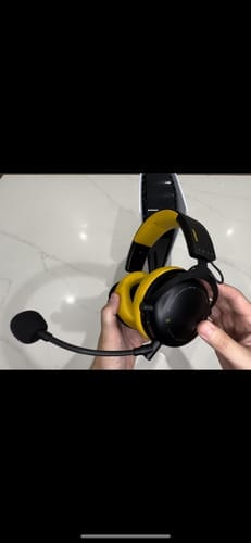 Customer photo review of SOMiC G Series - Wireless Gaming Headset with Detachable Mic - 3 Connection Modes: Bluetooth, 2.4G USB Dongle, Wired 3.5mm - Compatible with PS5 / PS4 / PC / Computer / Phone / XBOX / Switch