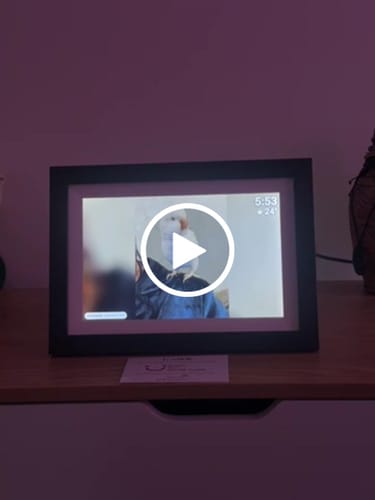 Customer video review of Digital Photo Frame