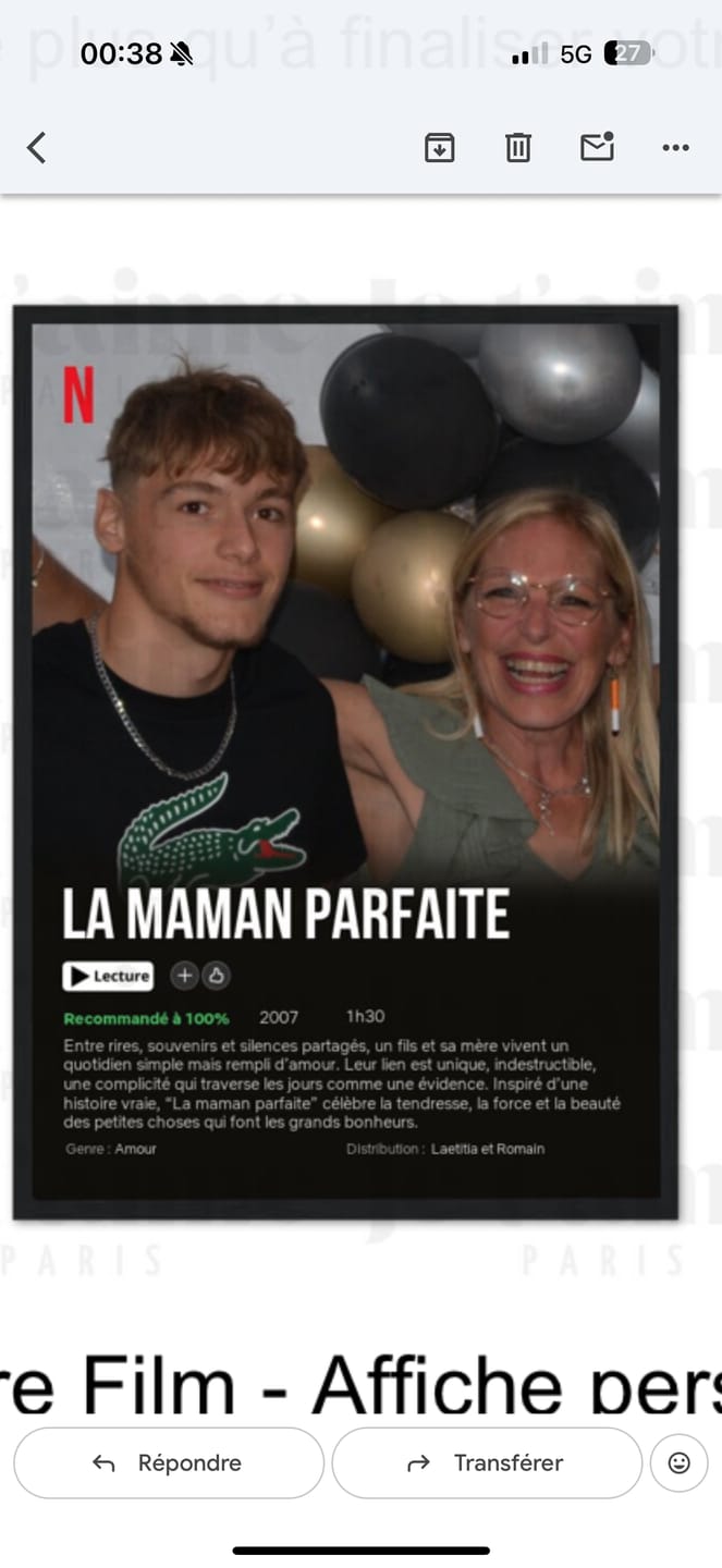 Customer photo review of Notre Propre Film - Affiche personnalisée