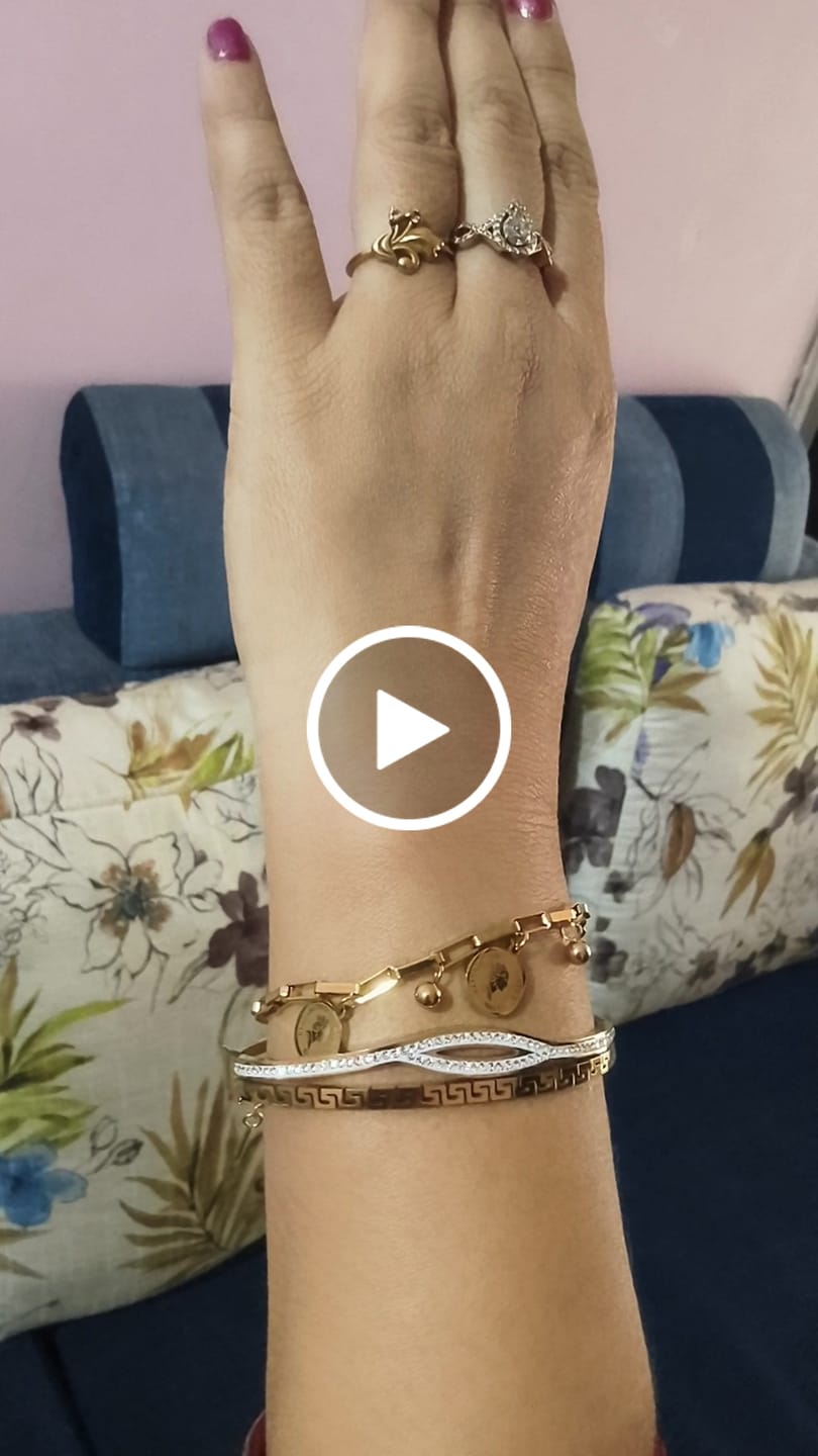 Customer video review of Blizabeth Bracelet