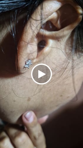 Customer video review of Piercing flora centro zirconia