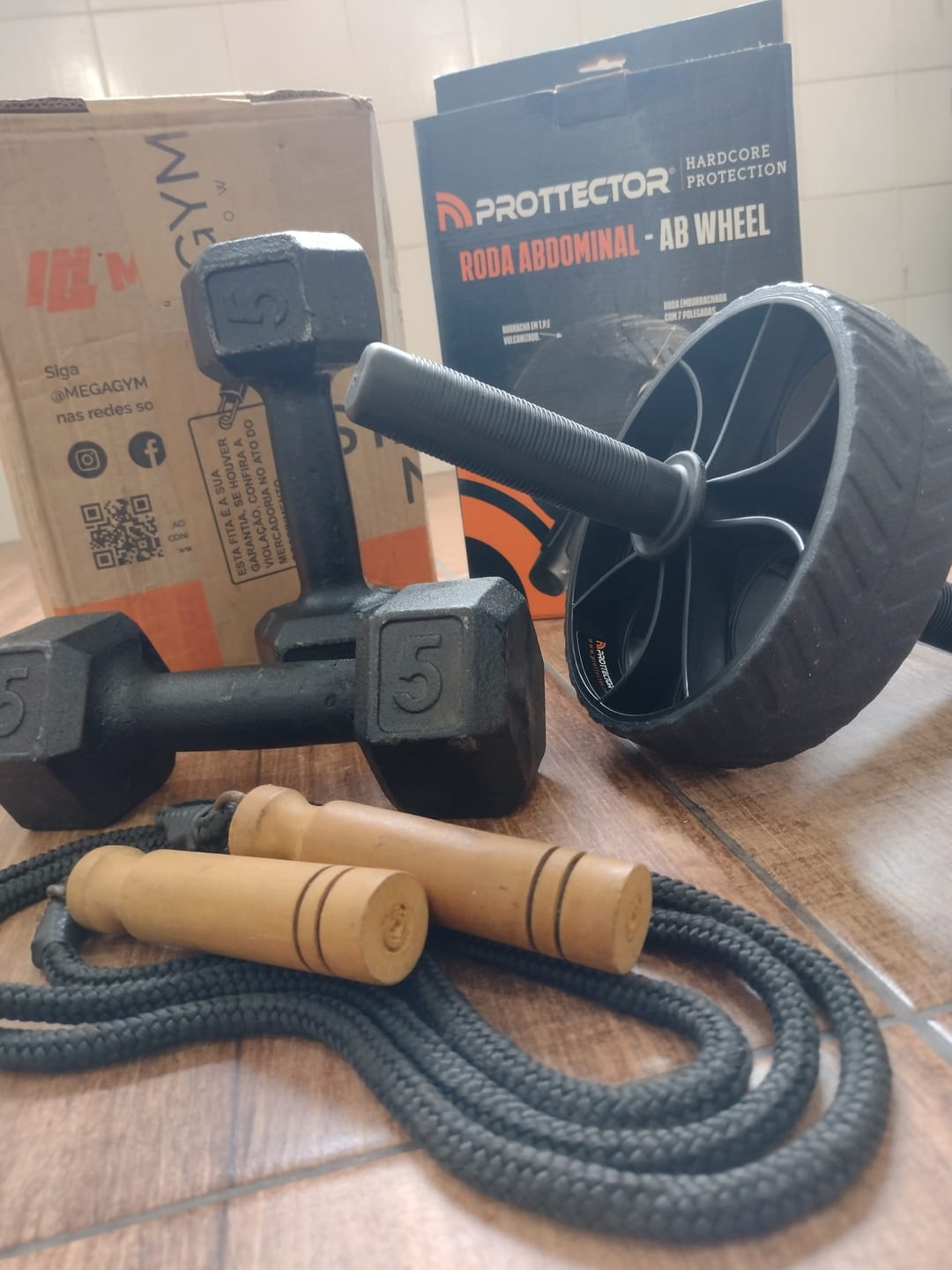 Customer photo review of Halter Dumbbell Sextavado Pintado