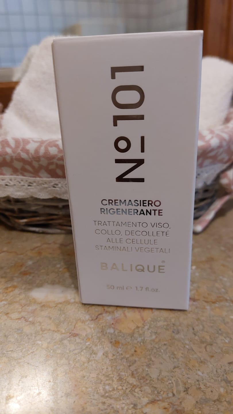 Customer photo review of N°101 - CREMASIERO RIGENERANTE - Viso, Collo e Decolleté