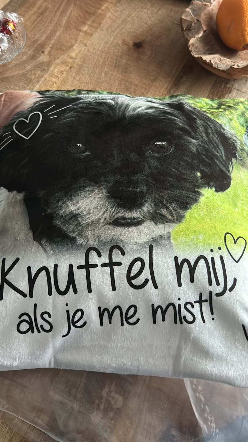 Customer photo review of Knuffel mij als je me mist - Gepersonaliseerde kussen