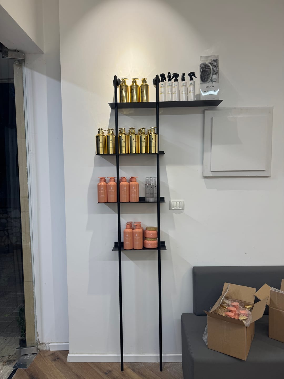 Customer photo review of ספריית מדפים בהזמנה אישית