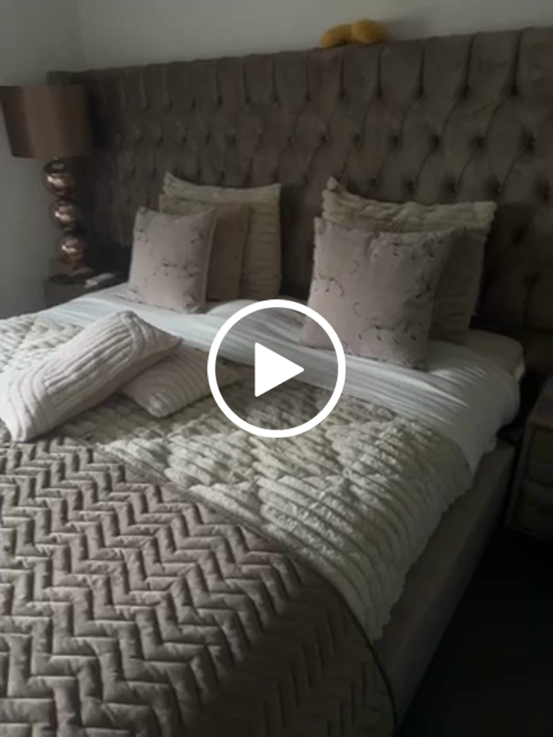 Customer video review of Kussenslopen Teddy Chunky Rib™  Cappuccino White 60x70cm 2-Pack