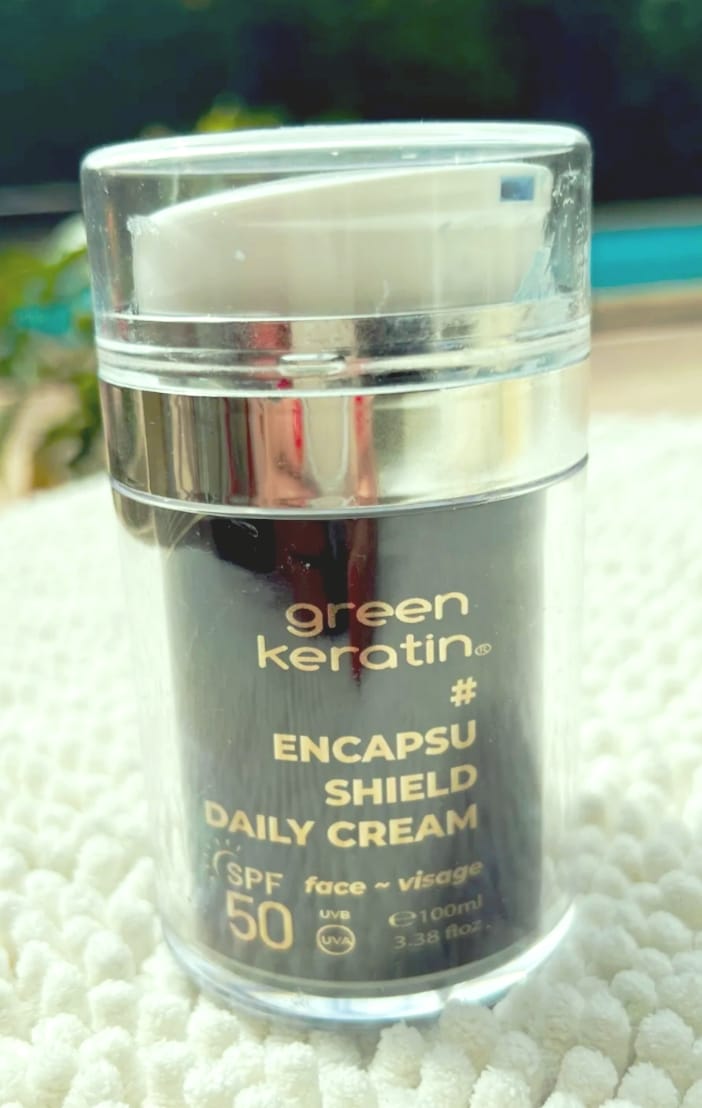 Customer photo review of ENCAPSUSHIELD SPF50 Crème pour le visage, 100ml