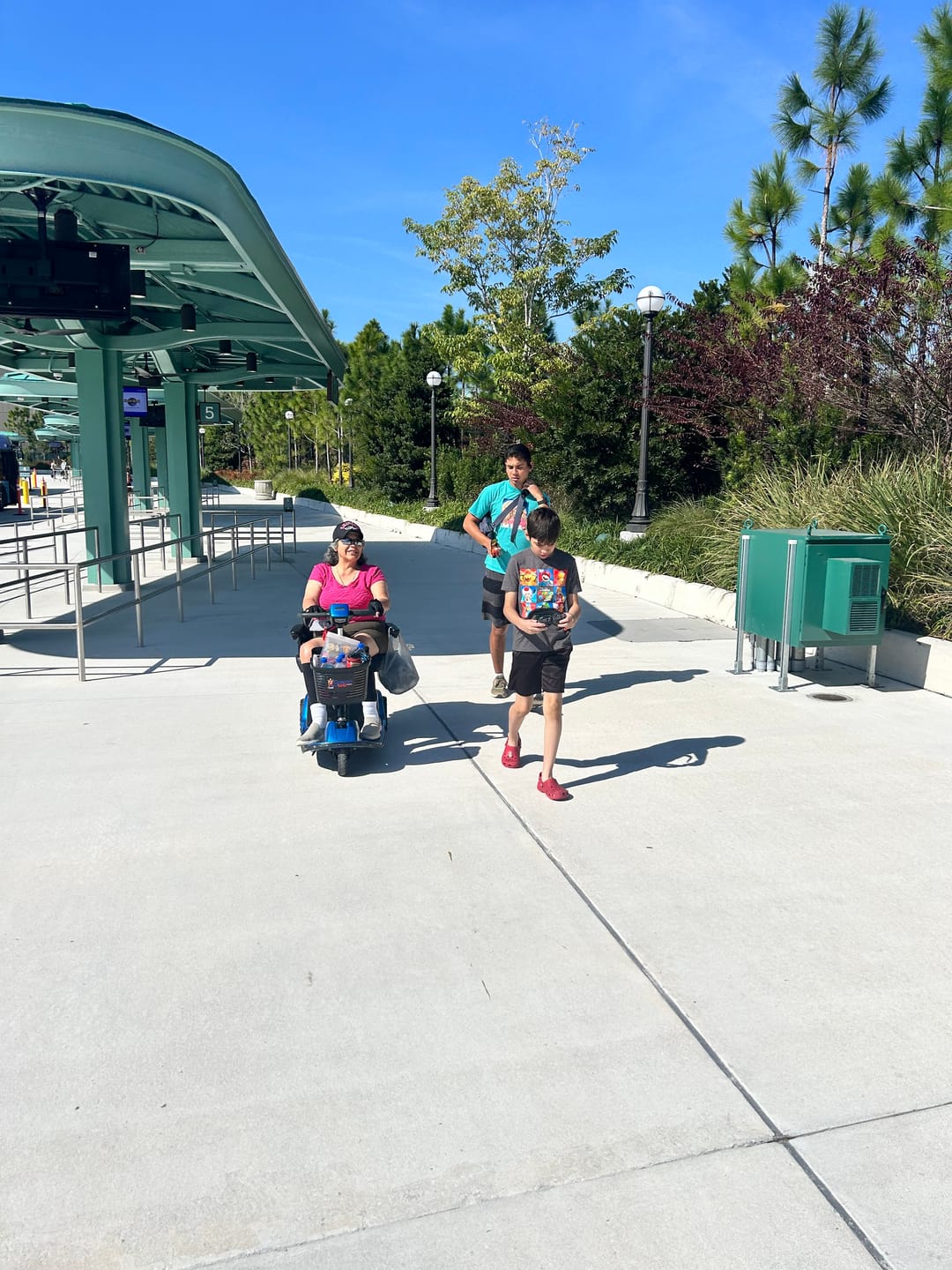 Customer photo review of Multiday Rental 3 Wheel 400 Pound Rated Scooter