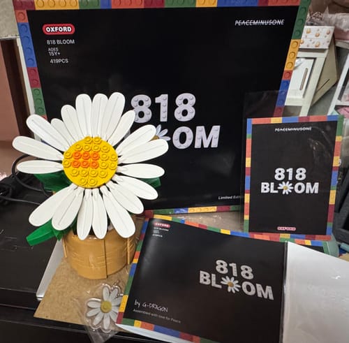 Customer photo review of G-DRAGON -  818 Bloom x Oxford (Limited Edition)