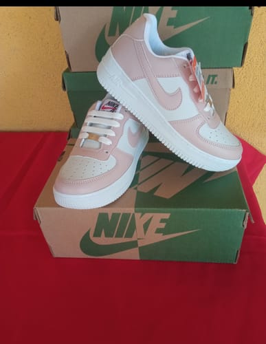 Customer photo review of Paq 6 Pares Tenis 270 Maquillaje Blanco 22/25.5