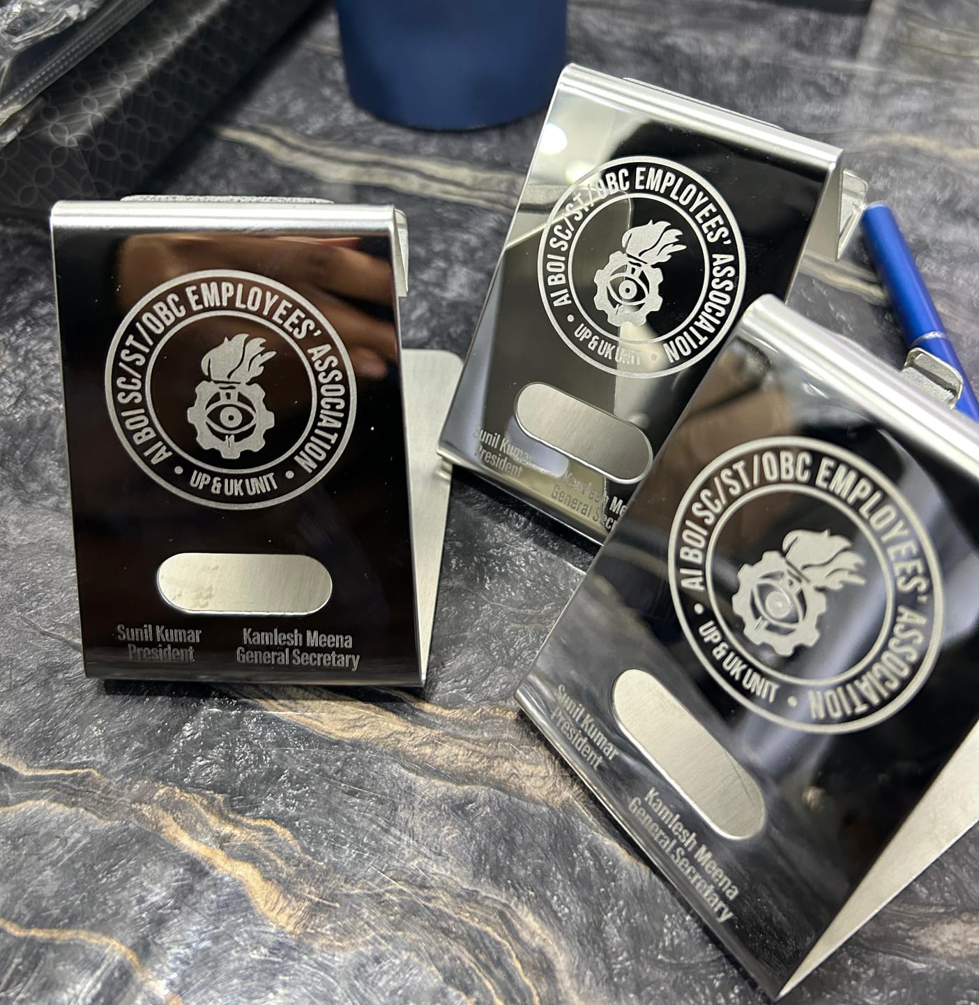 Customer photo review of Premium Mobile Stand | Best for Corporate Gifting | PrintMine.in