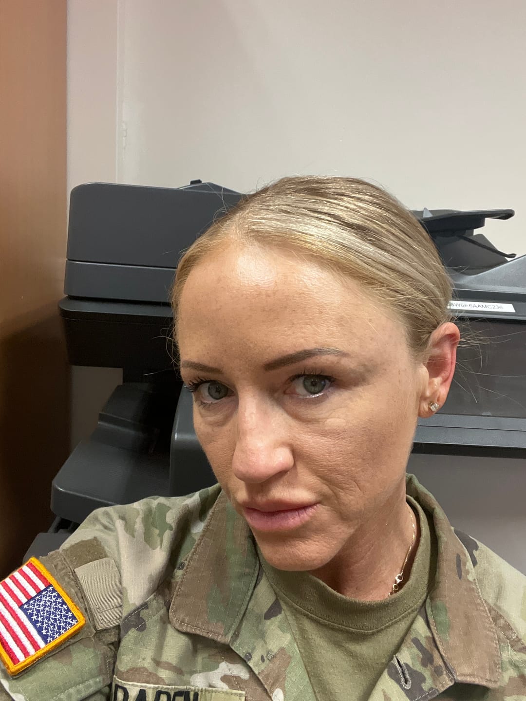 Customer photo review of Invincible For All Anti-Aging HD Foundation