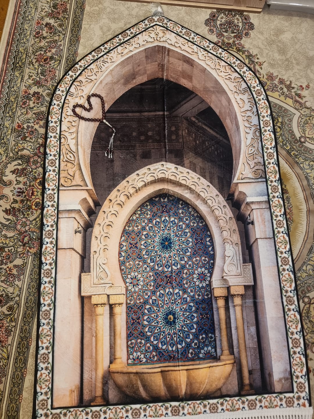 Customer photo review of 3D Mihrab Premium Padded Prayer Mat