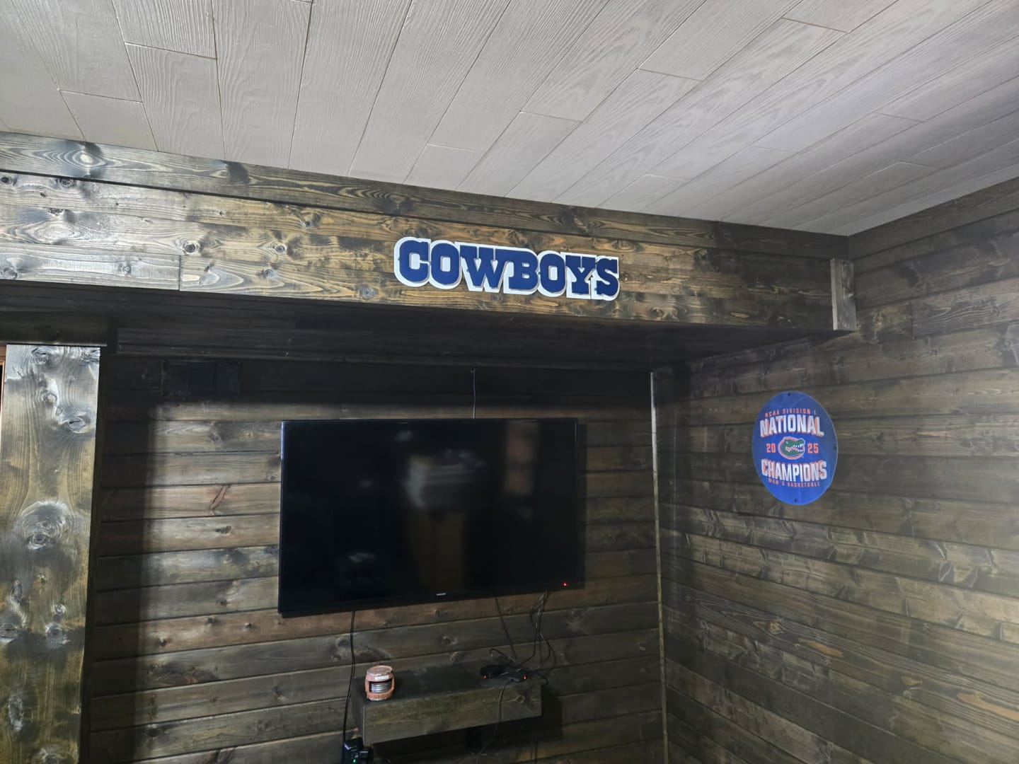 Customer photo review of Dallas Cowboys "COWBOYS" 3D Vintage Metal Wall Art