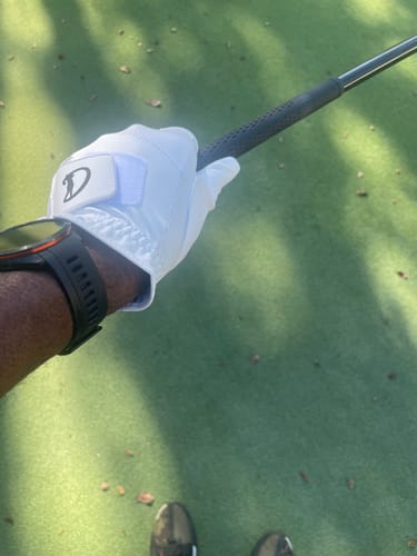 Customer photo review of Holen SureGrip Glove [Divots Rebrand]