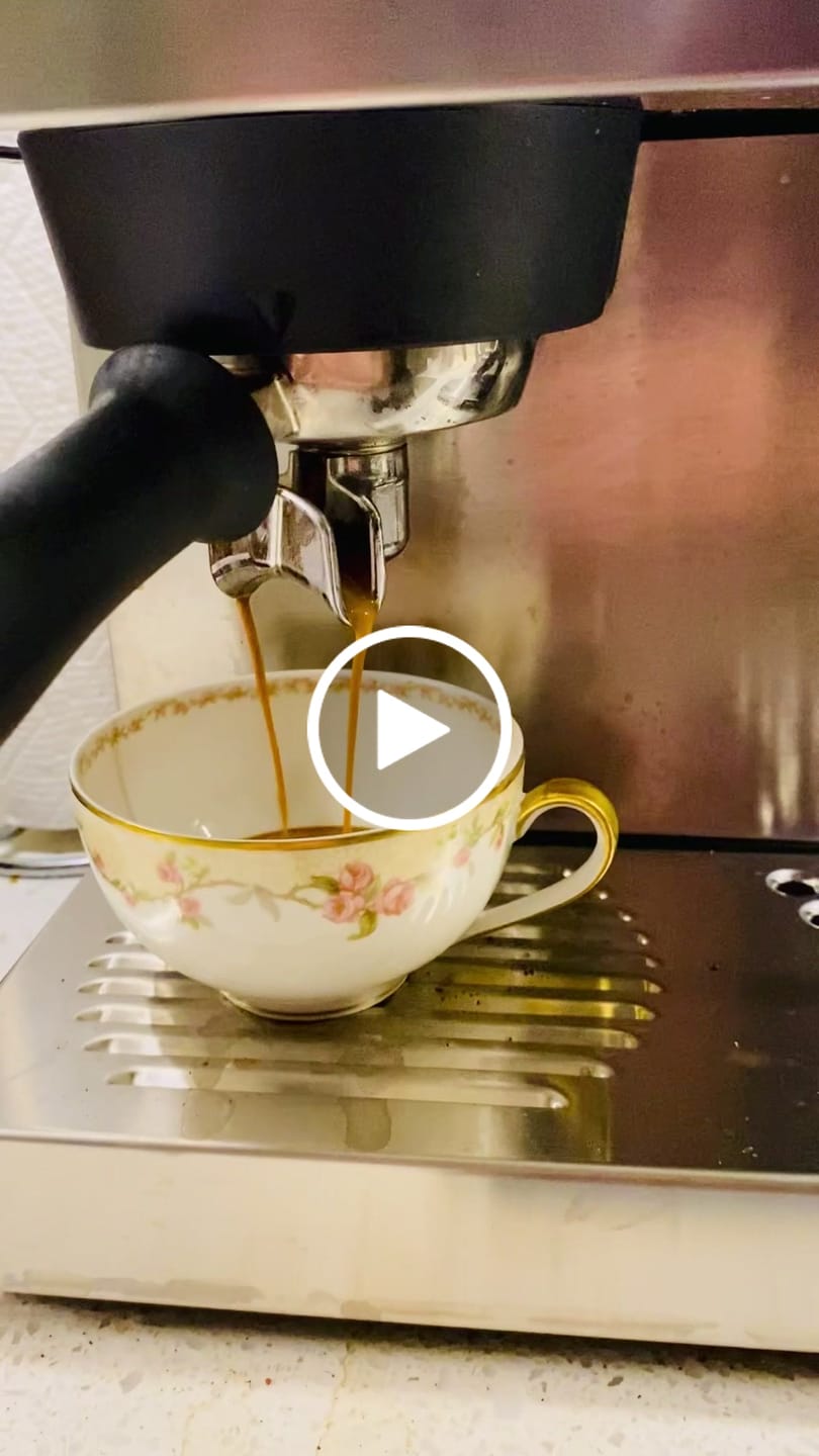 Customer video review of PUISSANT - Coffee beans dark roast - South America/India - Liegeois our local brand