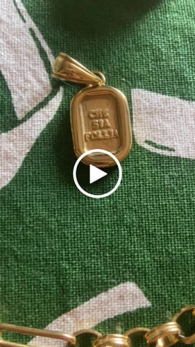 Customer video review of Ciondolo "Che sia follia"