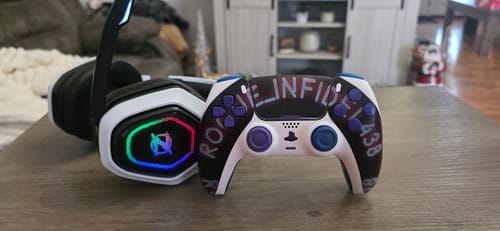 Customer photo review of Custom Cinch PS5 Pro - Custom Design Ref: 45L6HG