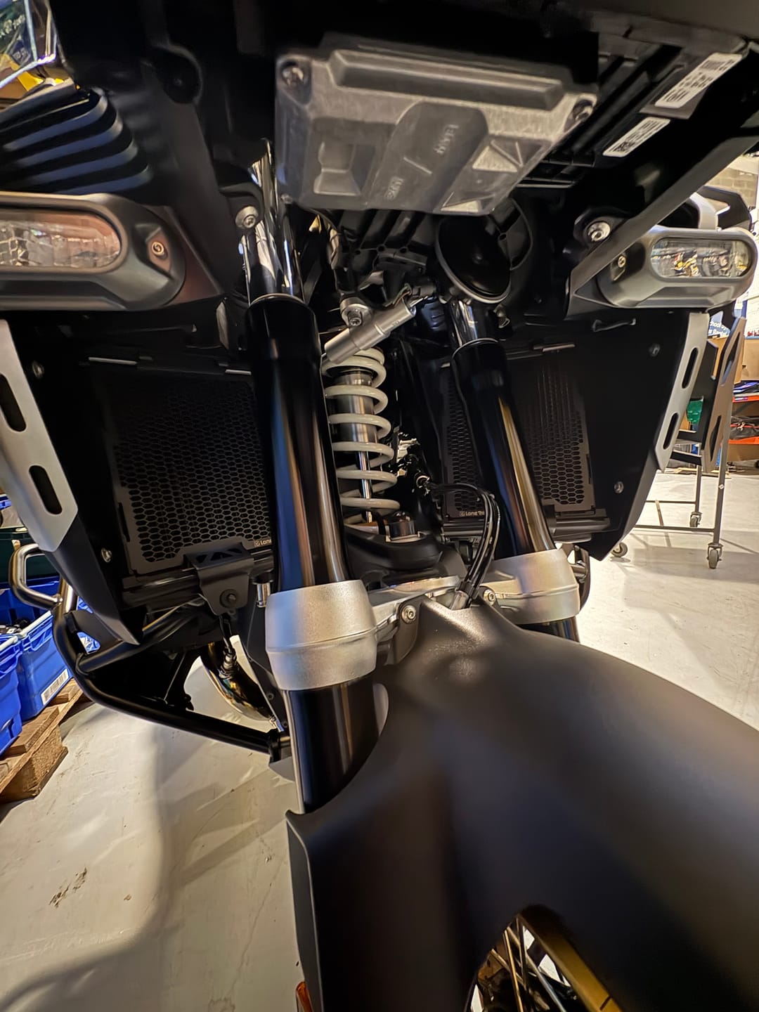 Customer photo review of Radiator Guard Set for BMW R1300GS / Adv