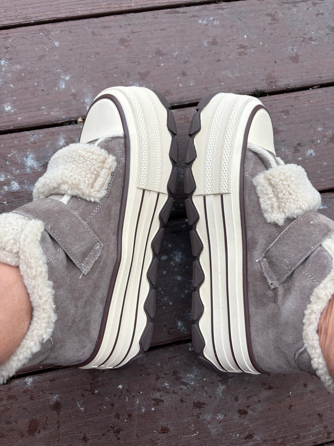 Customer photo review of Glissane Brown