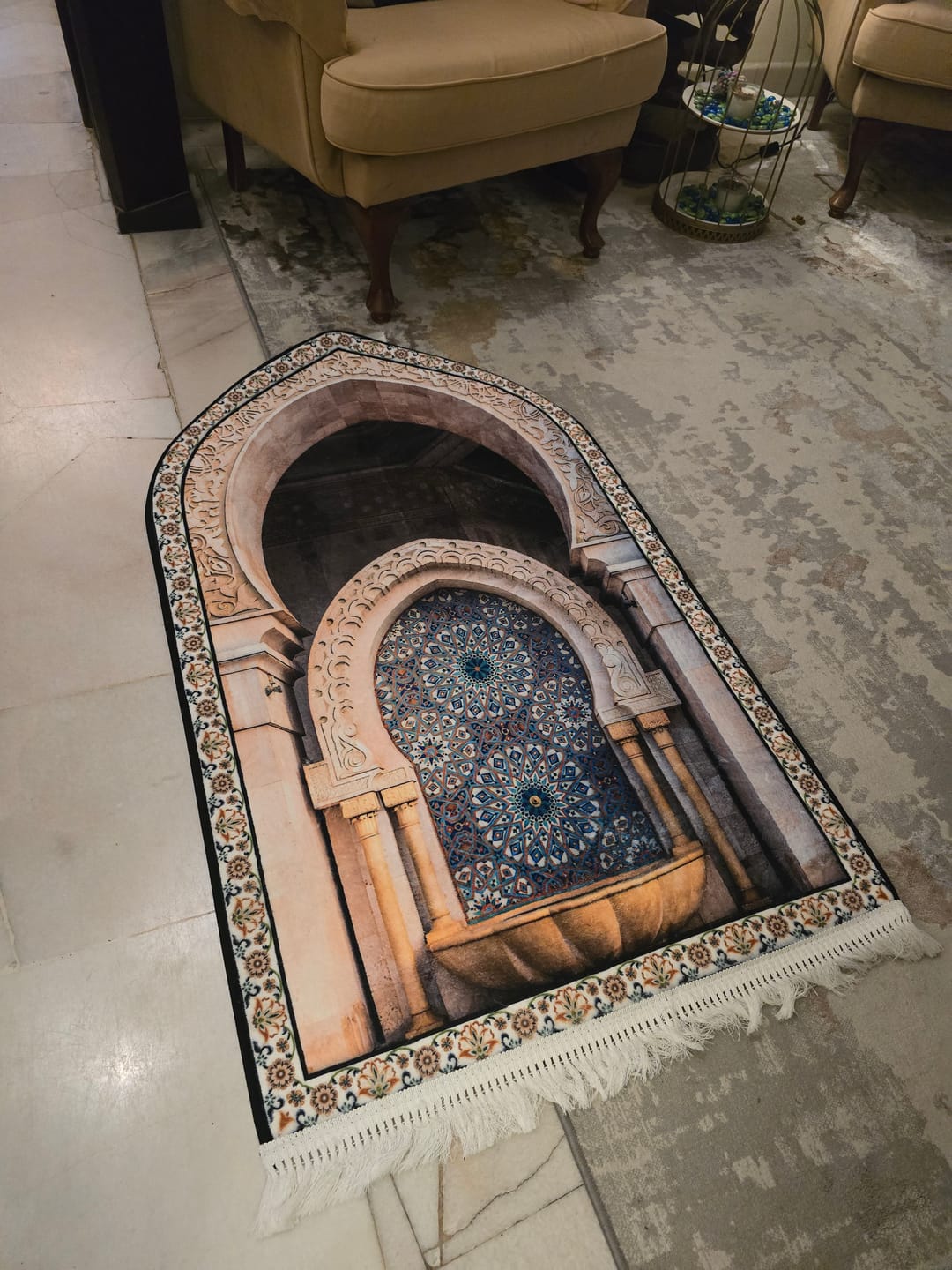 Customer photo review of 3D Mihrab Premium Padded Prayer Mat