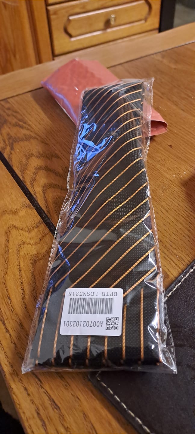 Customer photo review of Barry. Wang Black Striped Tie Gold Silk Necktie Pocket Square Cufflinks Set for Men Business