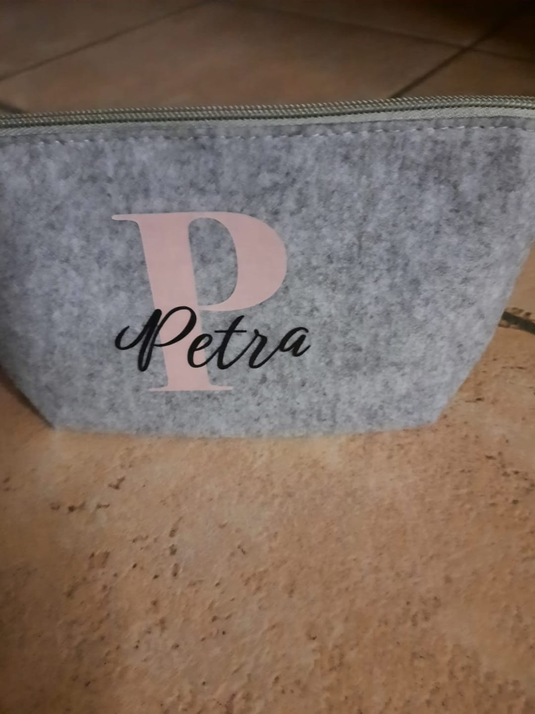 Customer photo review of Initiale - Individuelle Kosmetiktasche Filz