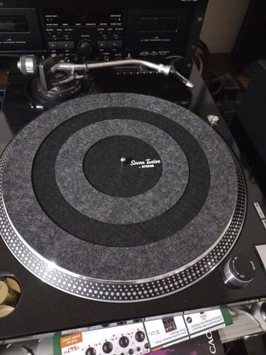 Customer photo review of STOKYO SevenTwelve Slipmat (Graphite)