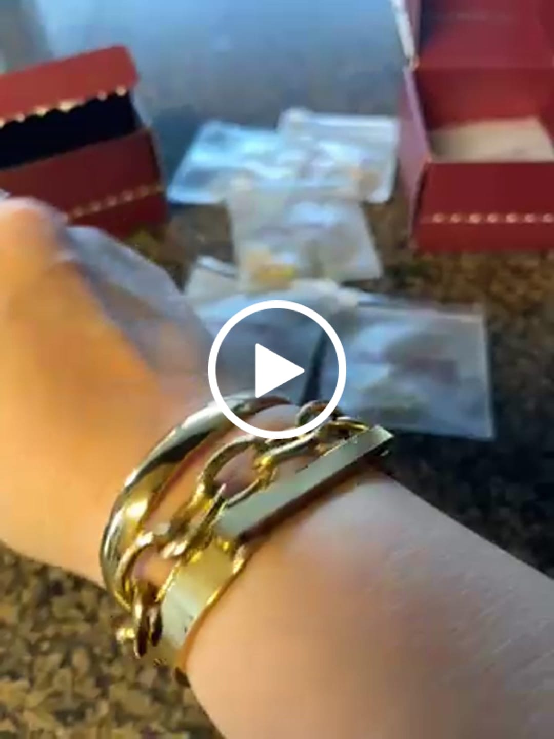 Customer video review of J'adore Chunky Bracelet