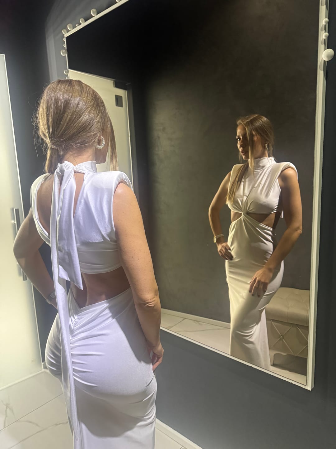 Customer photo review of TWIST DRESS WHITE