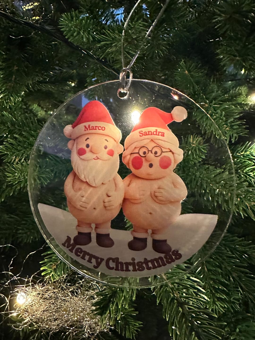 Customer photo review of Geschenkverpackung für Ø10cm Baumschmuck Rot (Samt)