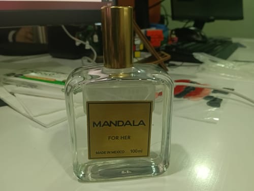 Customer photo review of Radiant Glow - Inspirado en LA VIE EST BELLE LECLAT de LANCOME 100ml-
