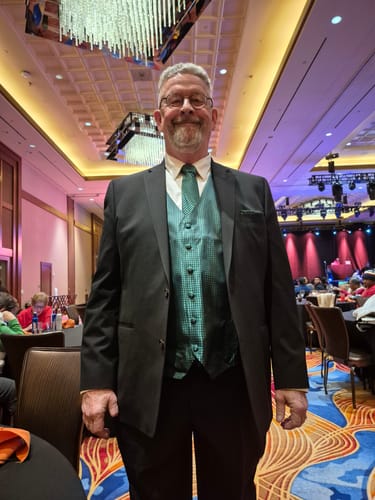 Customer photo review of Black Green Plaid Jacquard Silk Men's Vest Hanky Cufflinks Tie Set