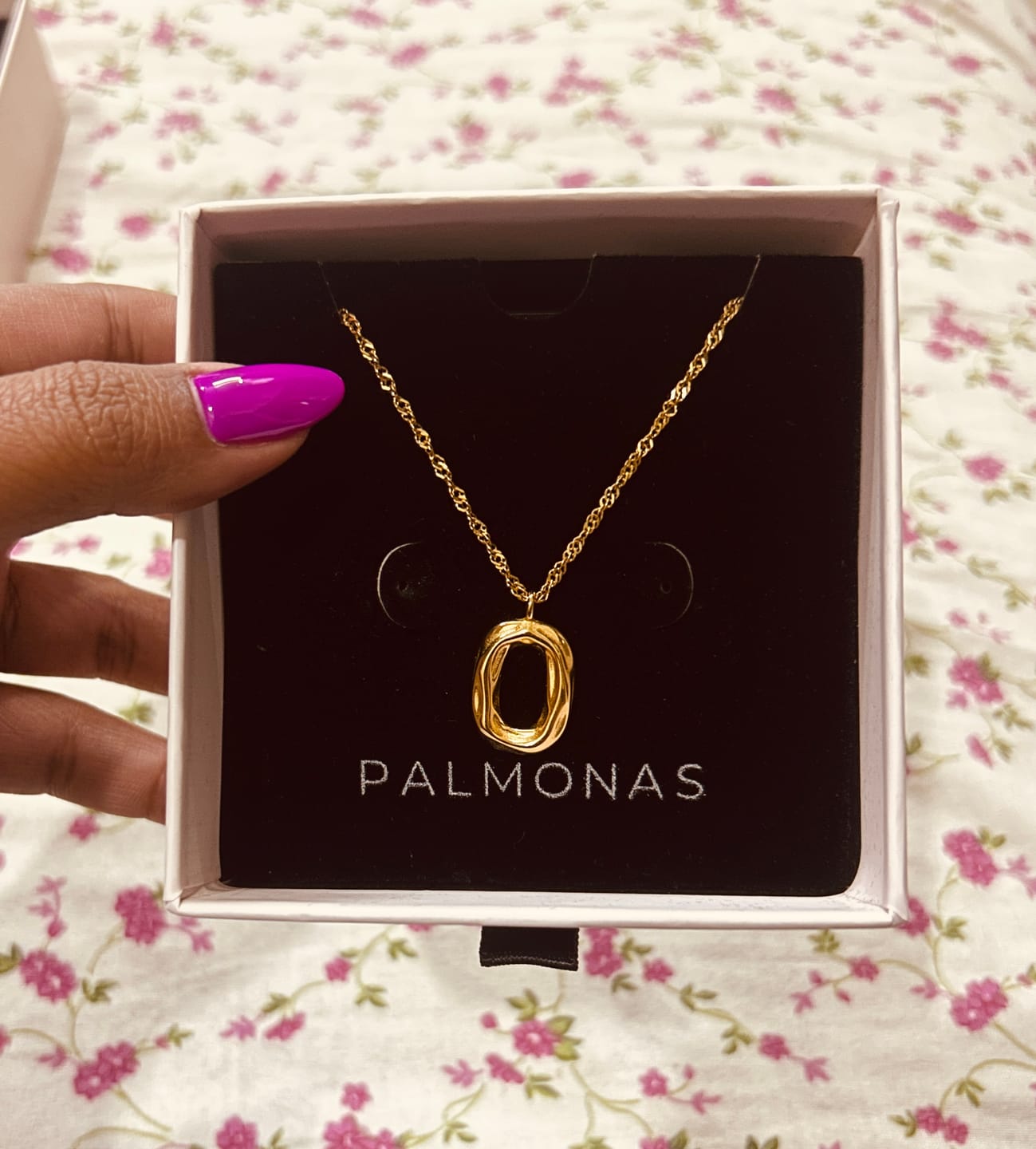 Customer photo review of Wobbly Oval Necklace