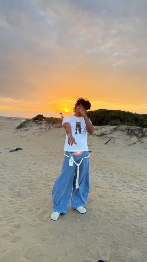 Customer photo review of Aelfric Eden Super Baggy Drawstring Waist Jeans