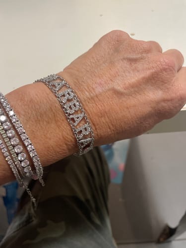 Customer photo review of Bracciale con lettere personalizzate