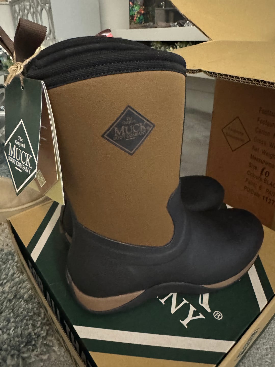 Customer photo review of Women's Arctic Weekend Short Boots
