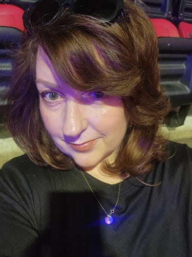 Customer photo review of Weightless Shampoo Refill