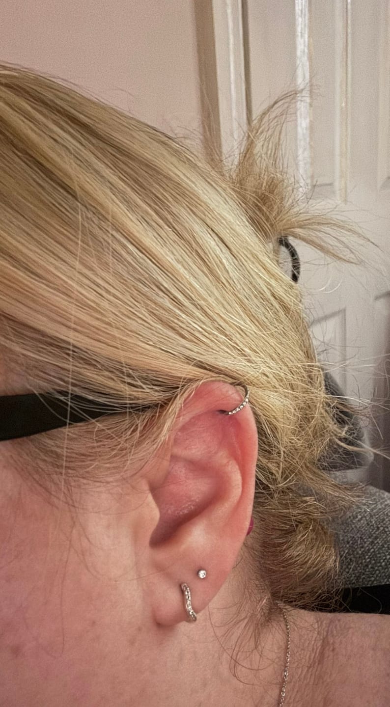 Customer photo review of Eternity Pavé Clicker Silver