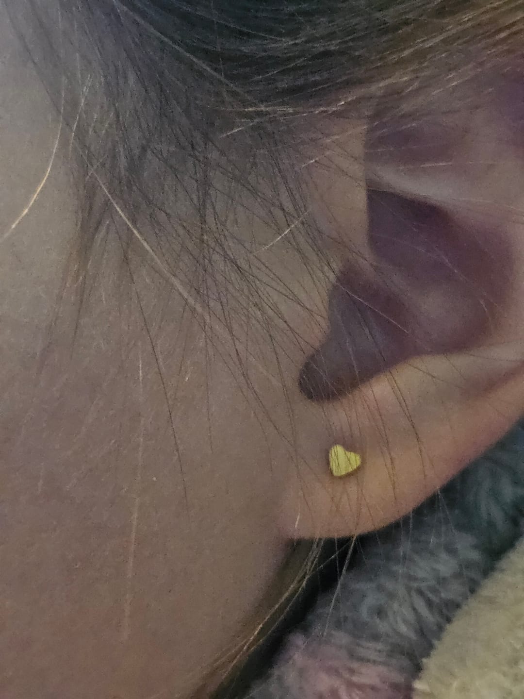 Customer photo review of Dainty Heart Stud Earrings