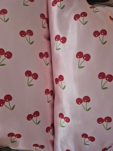 Customer photo review of Funda de Satín