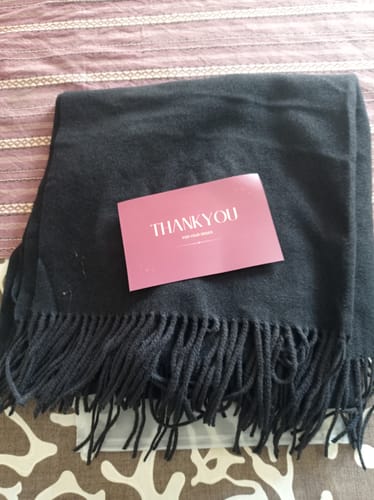 Customer photo review of Sciarpa Cashmere Lussuosa - Ultra Morbida - Elegante - Calda