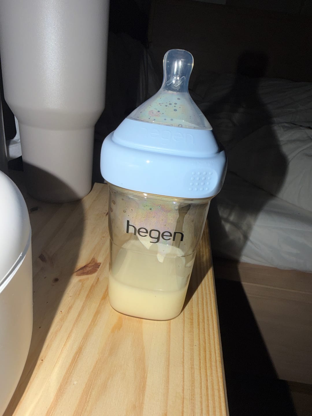 Customer photo review of Hegen PCTO™ 150ml/5oz Feeding Bottle PPSU BLUE with Slow Flow Nipple (1 to 3 months)